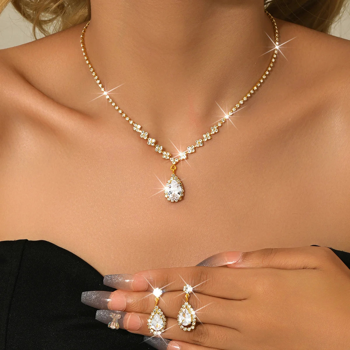 Elegant Rhinestone Necklace & Earrings Set