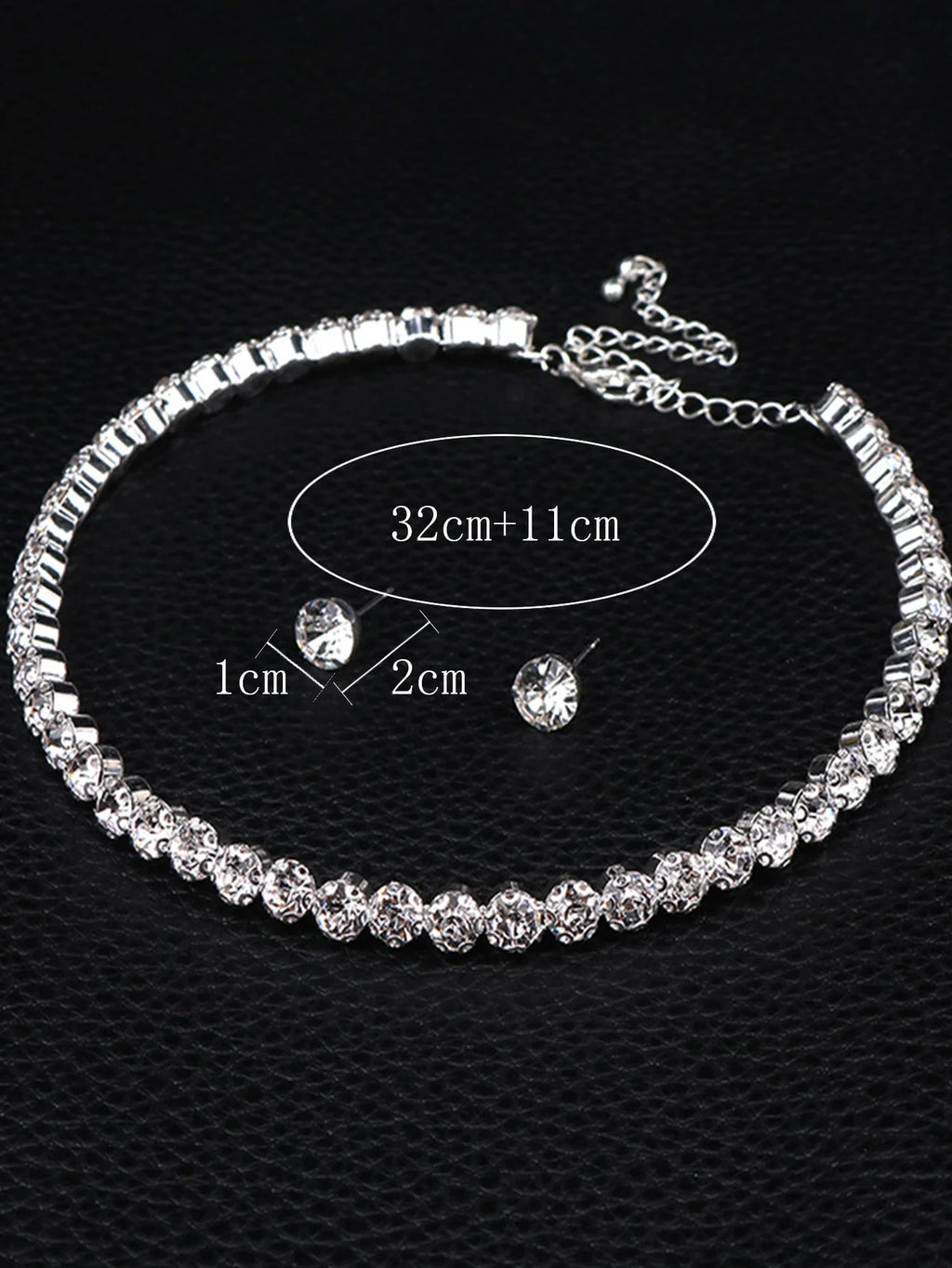 Elegant 4-Piece Minimalist Jewelry Set for Women