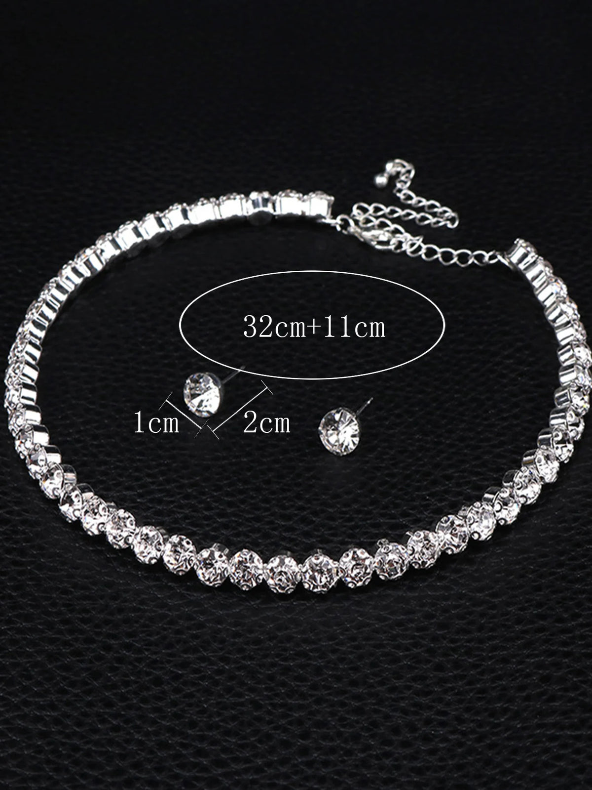 Elegant 4-Piece Minimalist Jewelry Set for Women