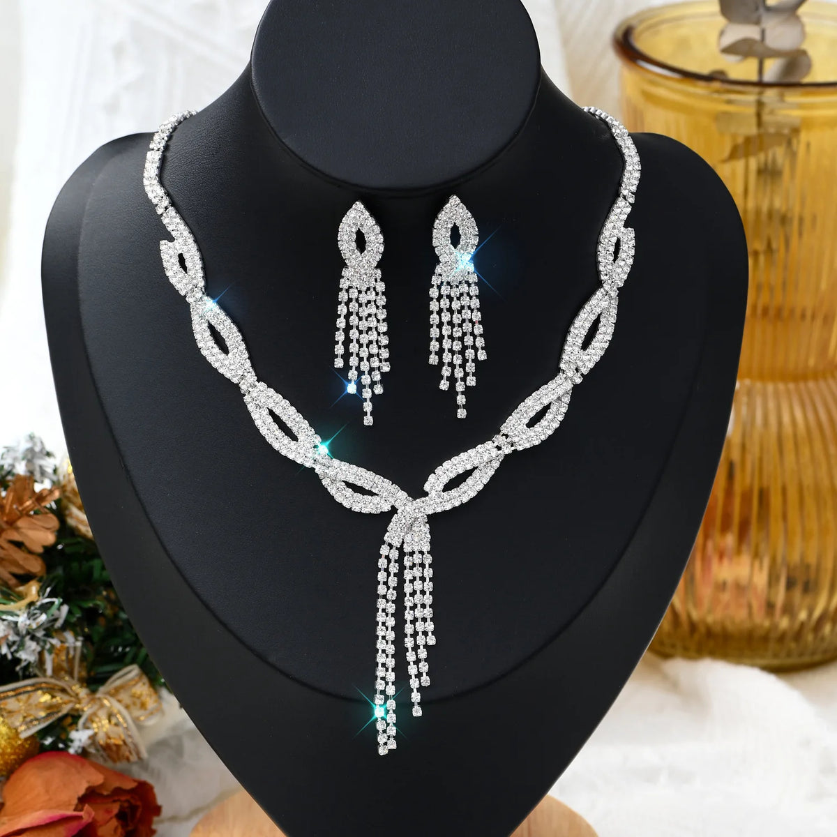 Elegant 3-Piece Rhinestone Teardrop Bridal Jewelry Set