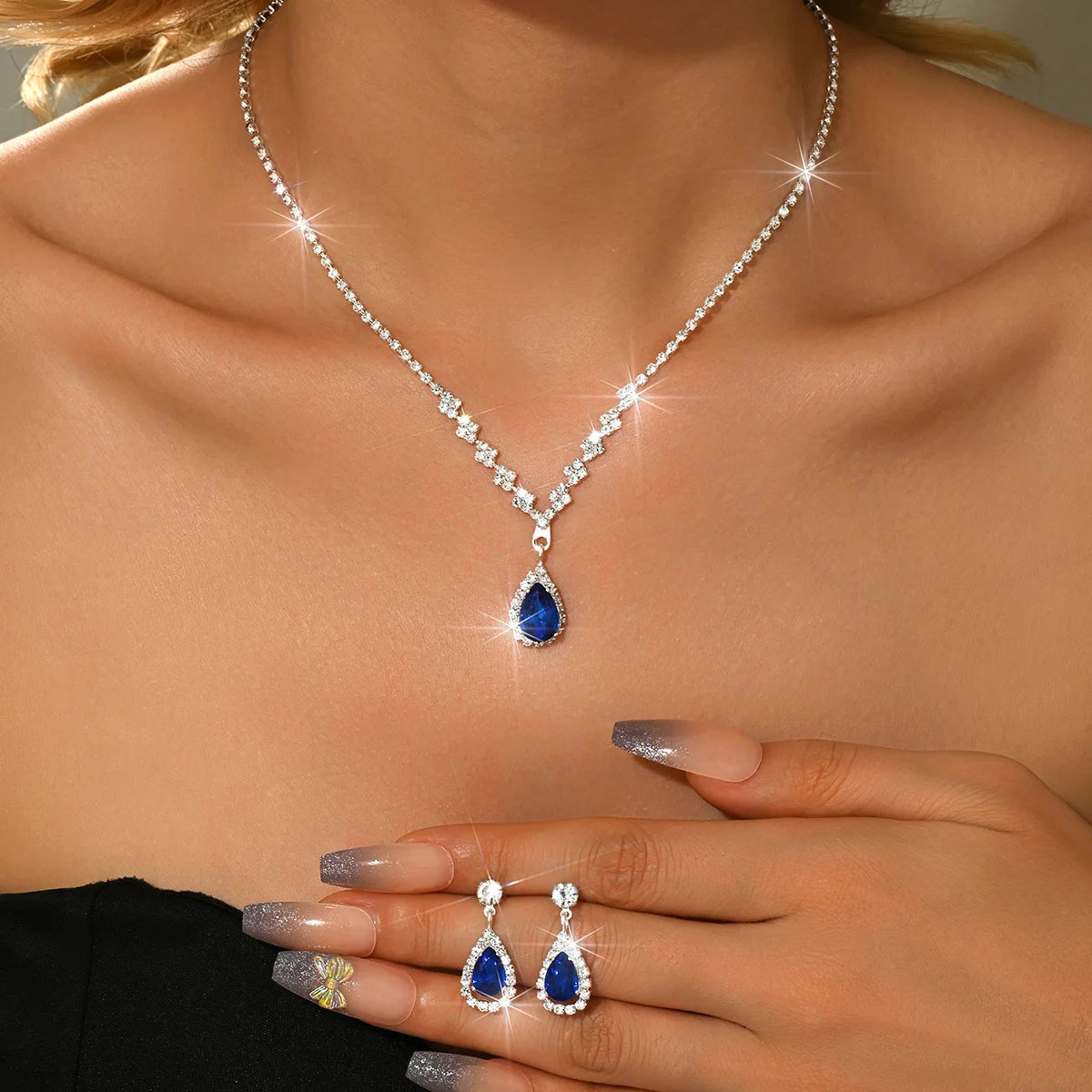 Elegant Rhinestone Necklace & Earrings Set