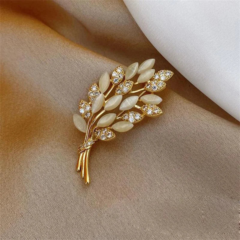 Elegant Rhinestone Pearl Floral Brooch Pin