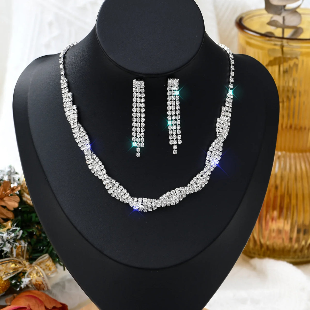 Elegant 3-Piece Rhinestone Teardrop Bridal Jewelry Set