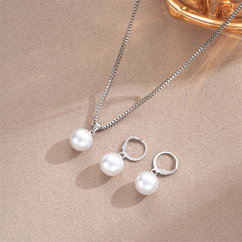 Elegant Vintage Gold Pearl Necklace & Earring Set
