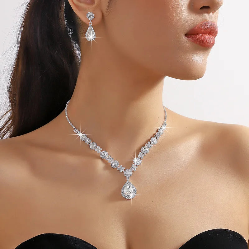 Elegant Crystal Teardrop Necklace & Earrings Bridal Set